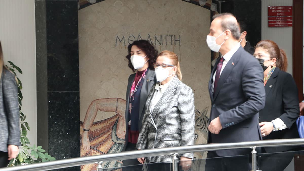 Sağlık ve ekonomi alanında büyümeye devam edeceğiz