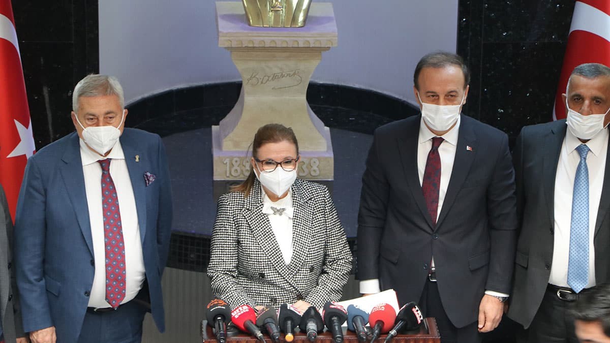 Sağlık ve ekonomi alanında büyümeye devam edeceğiz