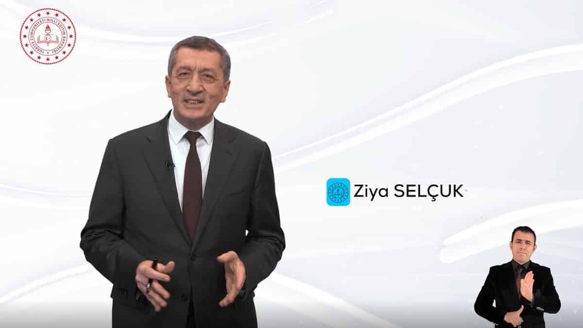 Milli Eğitim Bakanı Ziya Selçuk: 15 Şubat'ta yüz yüze eğitimle yeni bir döneme başlıyoruz.