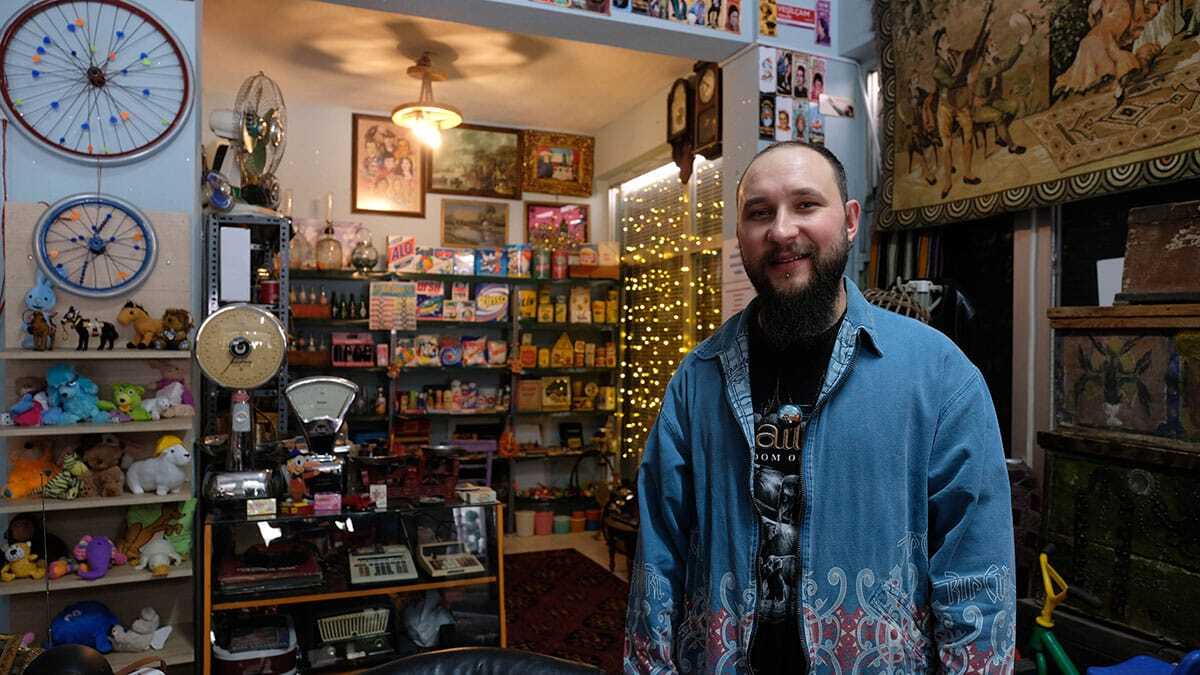 Bakkalda nostaljik alan oluşturdu