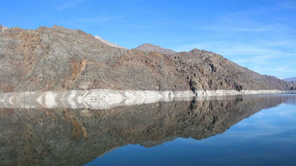 Su kirecinden figürler ilginç görüntüler oluşturdu