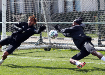 Beşiktaş kondisyon ve taktik çalıştı