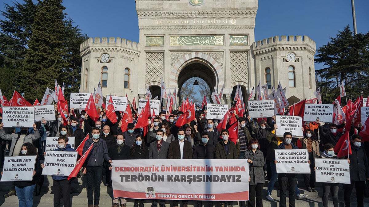 Beyazıt Meydanı'nda Boğaziçi Üniversitesi açıklaması