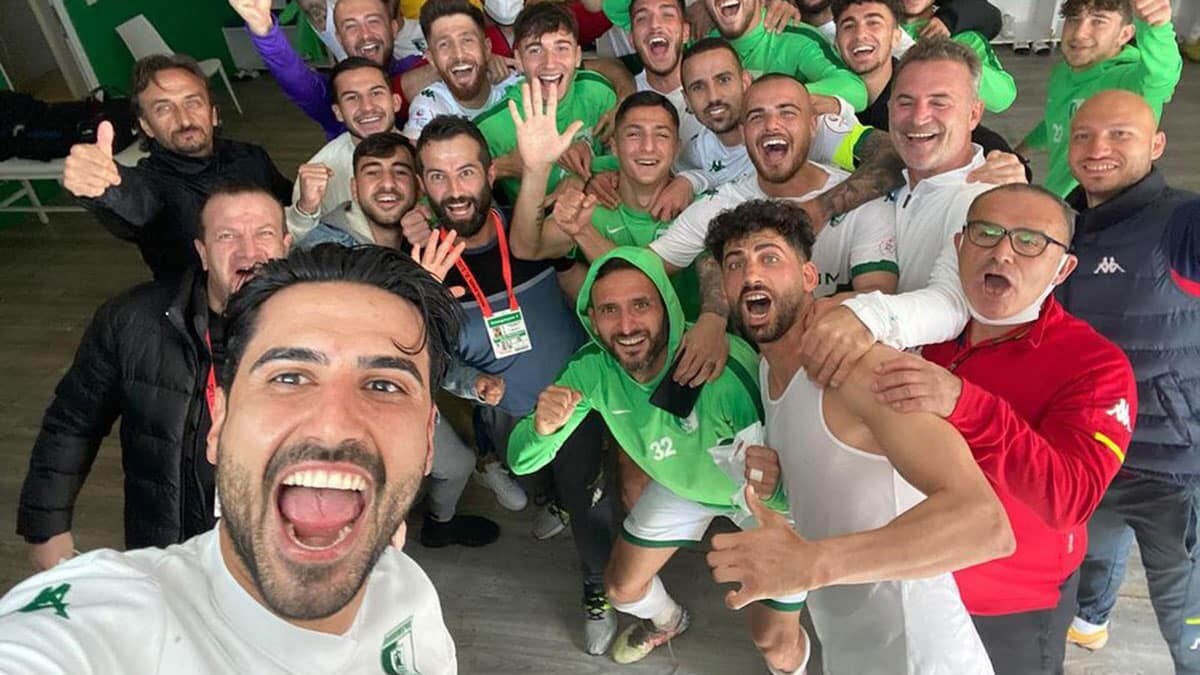 Ozan liglere damga vurdu