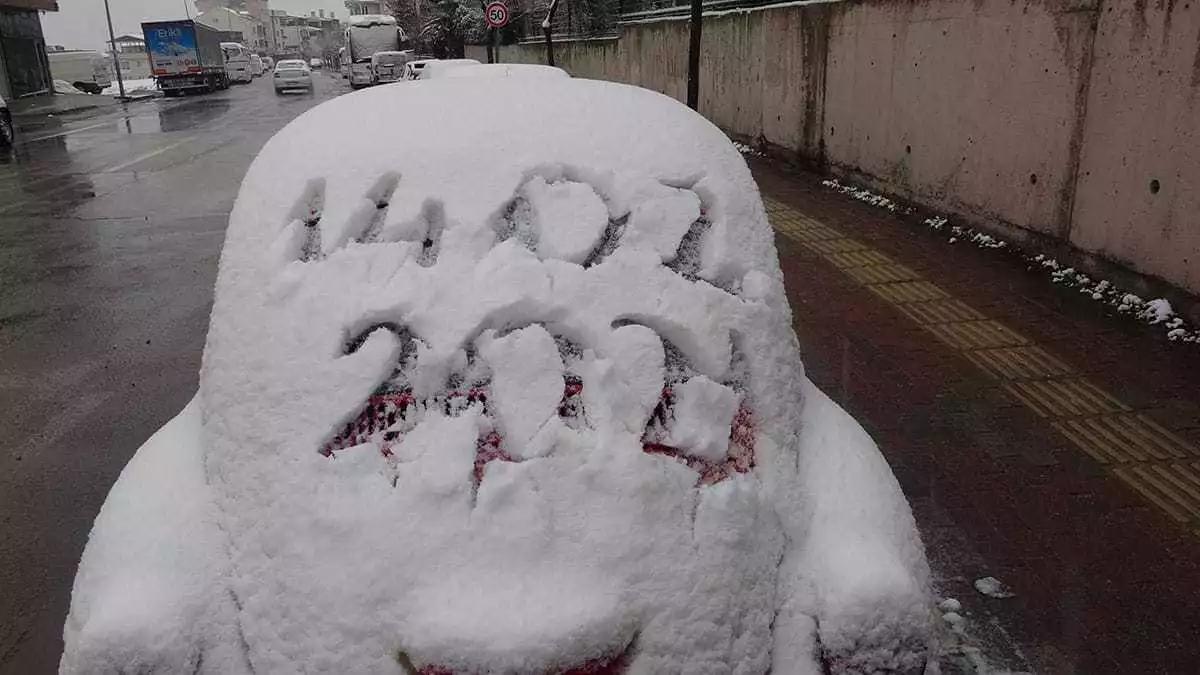 Bursa'da kar yağışı etkili oldu