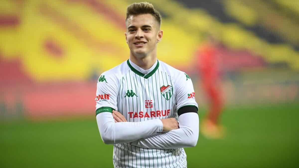 Gözler genç santrfor Batuhan Kör'e çevrildi