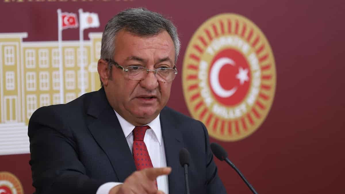 Altay: Bu parayla Everest tepesine çıkarsınız