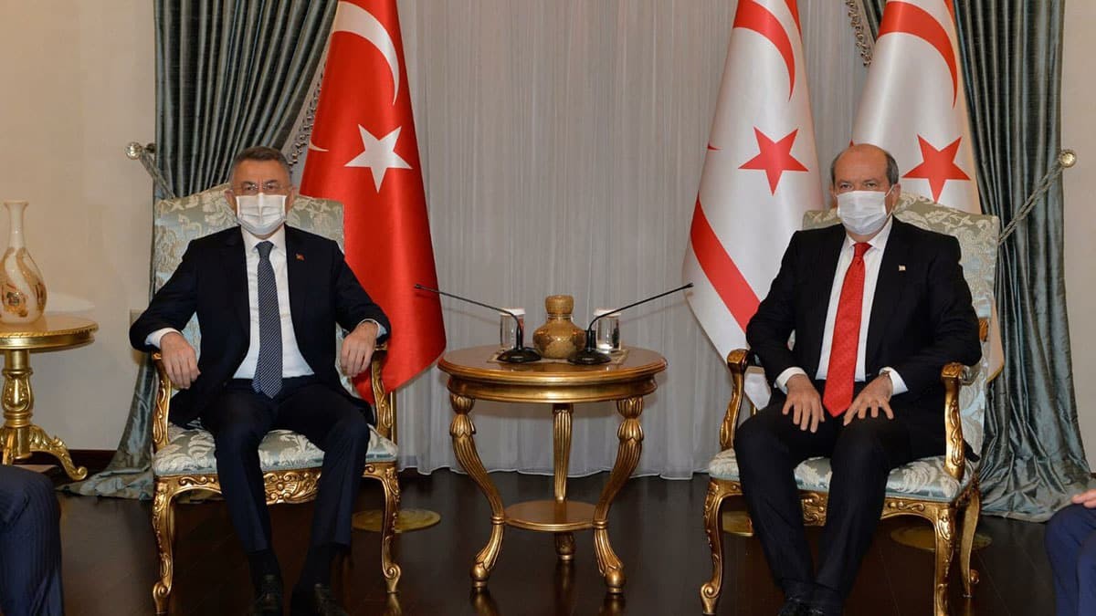 Fuat Oktay KKTC lideri Ersin Tatar ile bir araya geldi