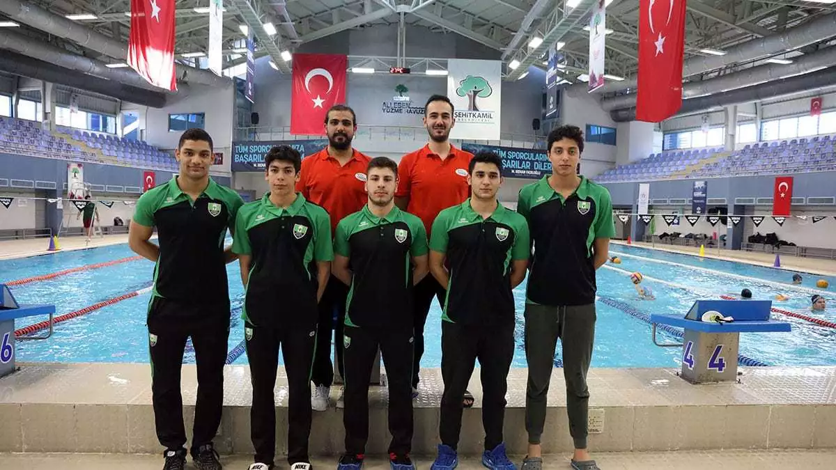 Gaziantep'in 36 milli yüzücüsü bulunuyor