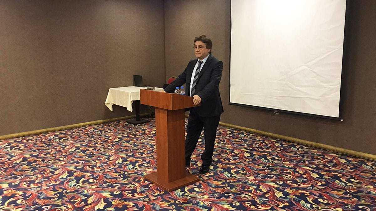 Babacan'ın HDP görüşmesi ve anayasa sözleri kabul edilemez