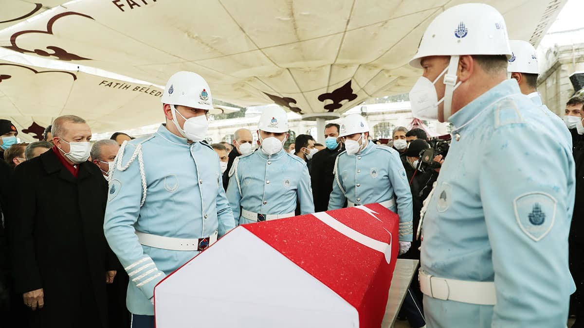 Kadir Topbaş son yolculuğuna uğurlandı