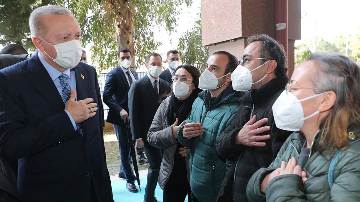 Erdoğan Ayda bebek ve ailesi ile bir araya geldi