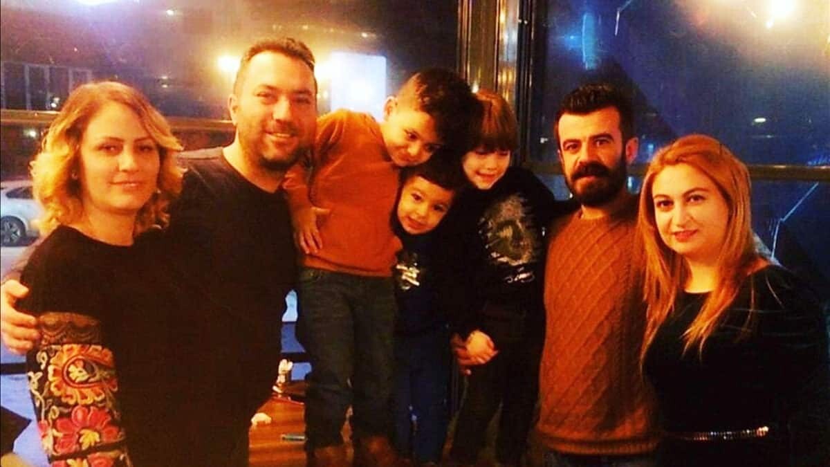 Eskişehir’de Tokkal ailesi cinayetinde katil zanlısı olarak adliyeye sevk edilen evli ve 2 çocuk babası Mehmet Şerif Boğa tutuklandı.