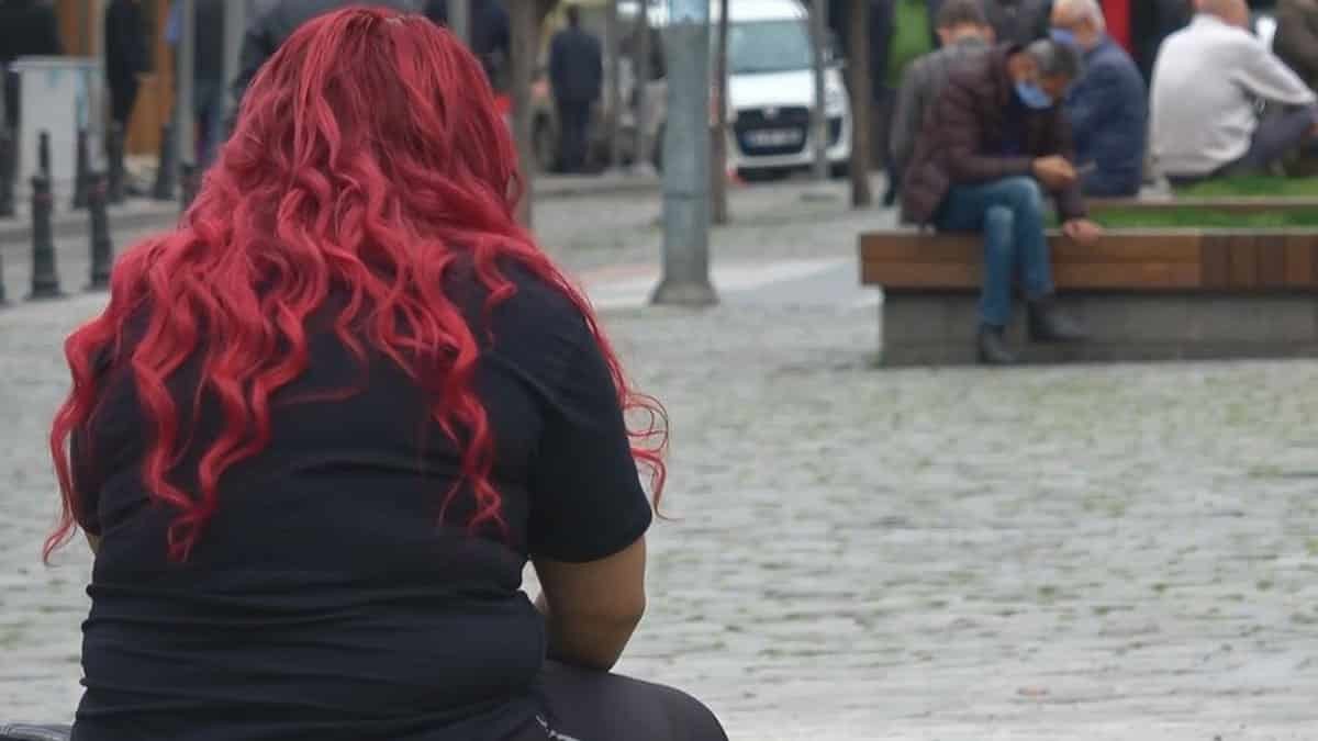 Kilo sorununa çare arayan estetik cerraha başvuruyor