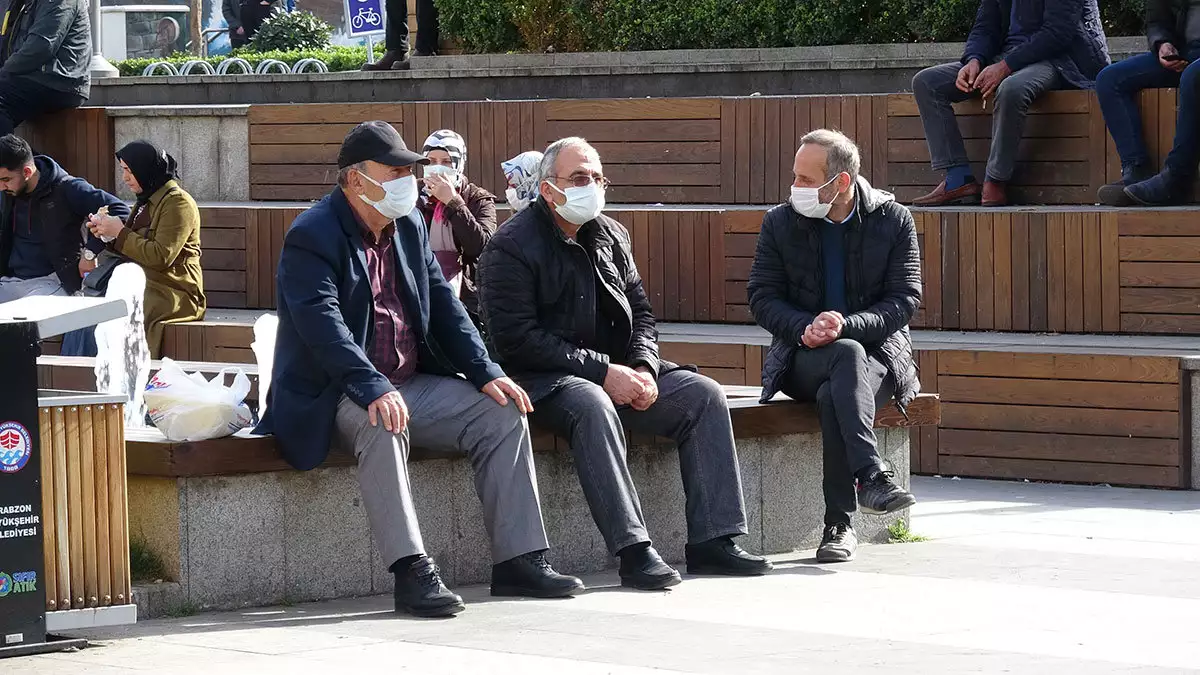 Kilo sorununa çare arayan estetik cerraha başvuruyor