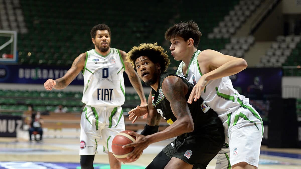 Justin Tillman ile yollar ayrıldı