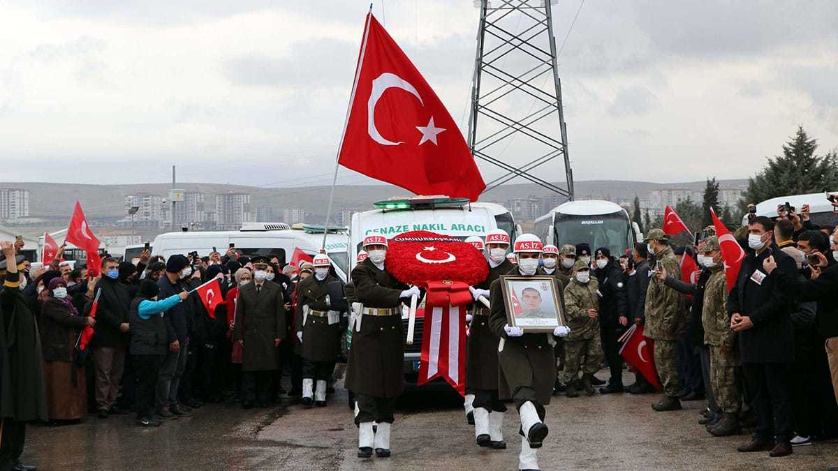 Gaziantep şehitleri Müslüm Altıntaş ve Adil Kabaklı toprağa verildi