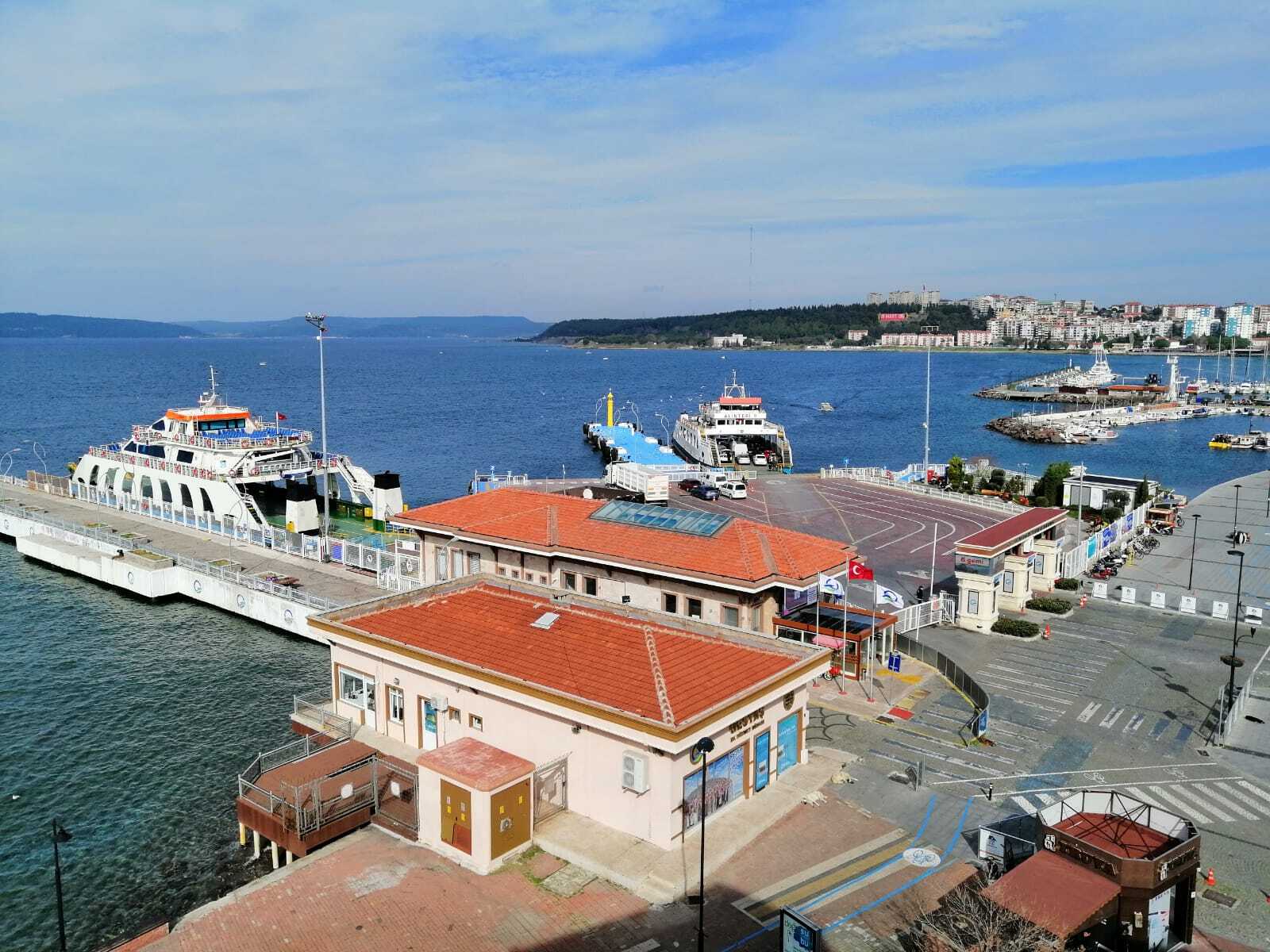 Adalara feribot seferleri iptal edildi