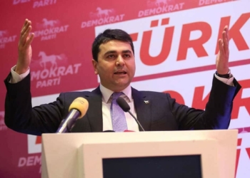 Planlarını darbeler üzerine yapanları lanetliyoruz