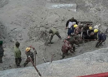 Hindistan'da buzul felaketi : 14 ölü, 150 kayıp