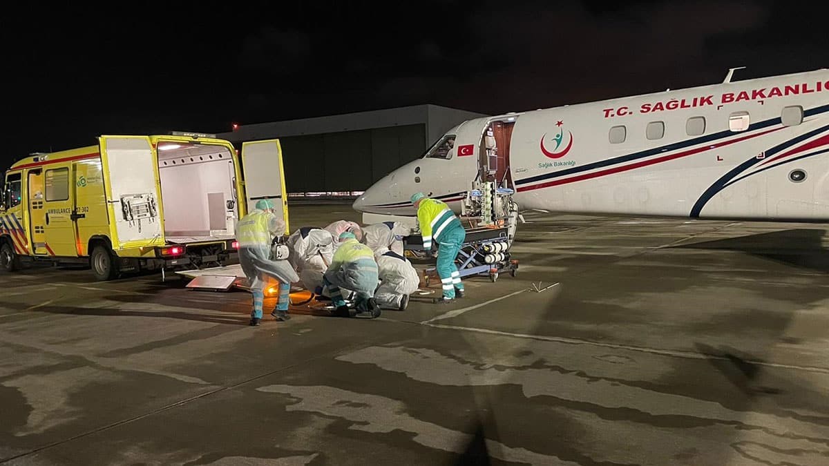 Hollanda'da Covid-19 tedavisi gören kişi Türkiye'de
