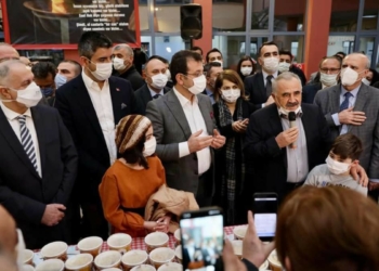 İmamoğlu, Hızır orucunu Kartal Cemevi'nde açtı