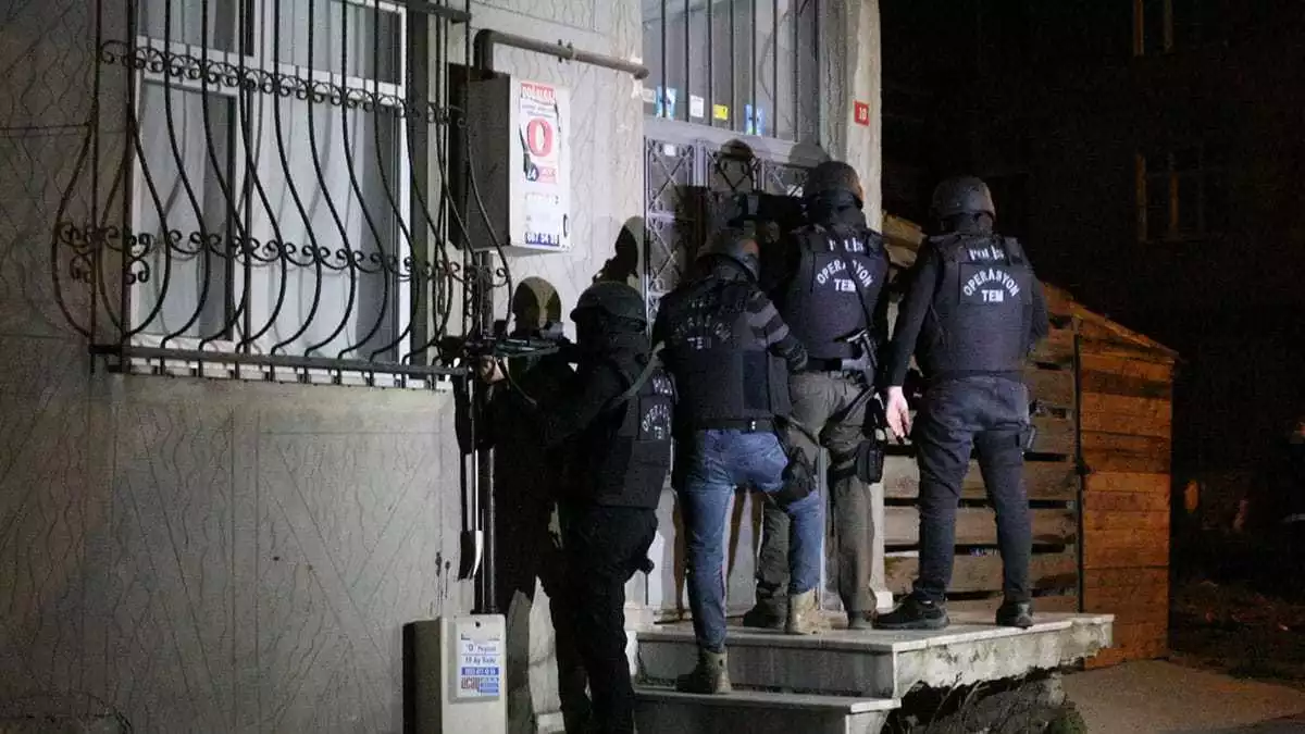 İstanbul ve diyarbakır'da pkk'ya operasyon: 21 gözaltı