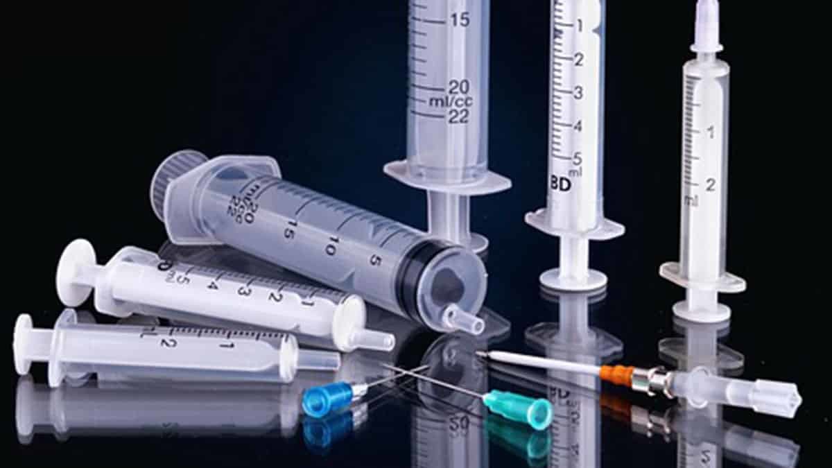 Japonya binlerce Pfizer/BioNTech aşısını çöpe atacak