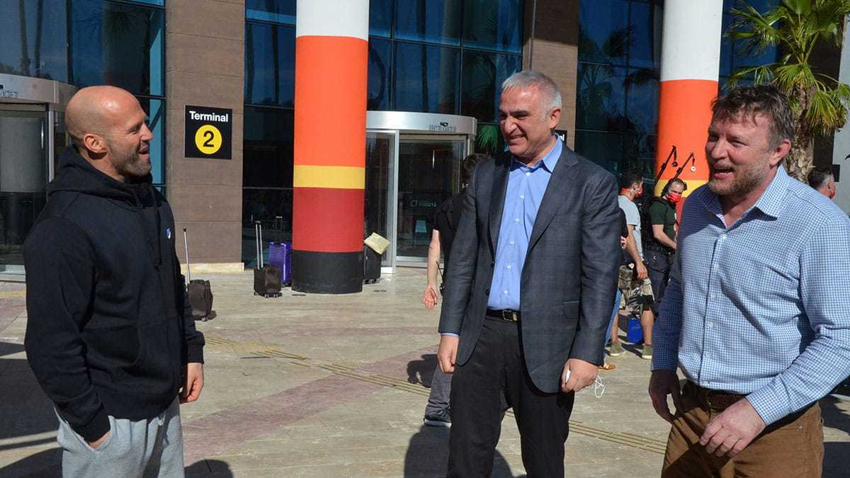 Jason Statham esnafın yüzünü güldürdü