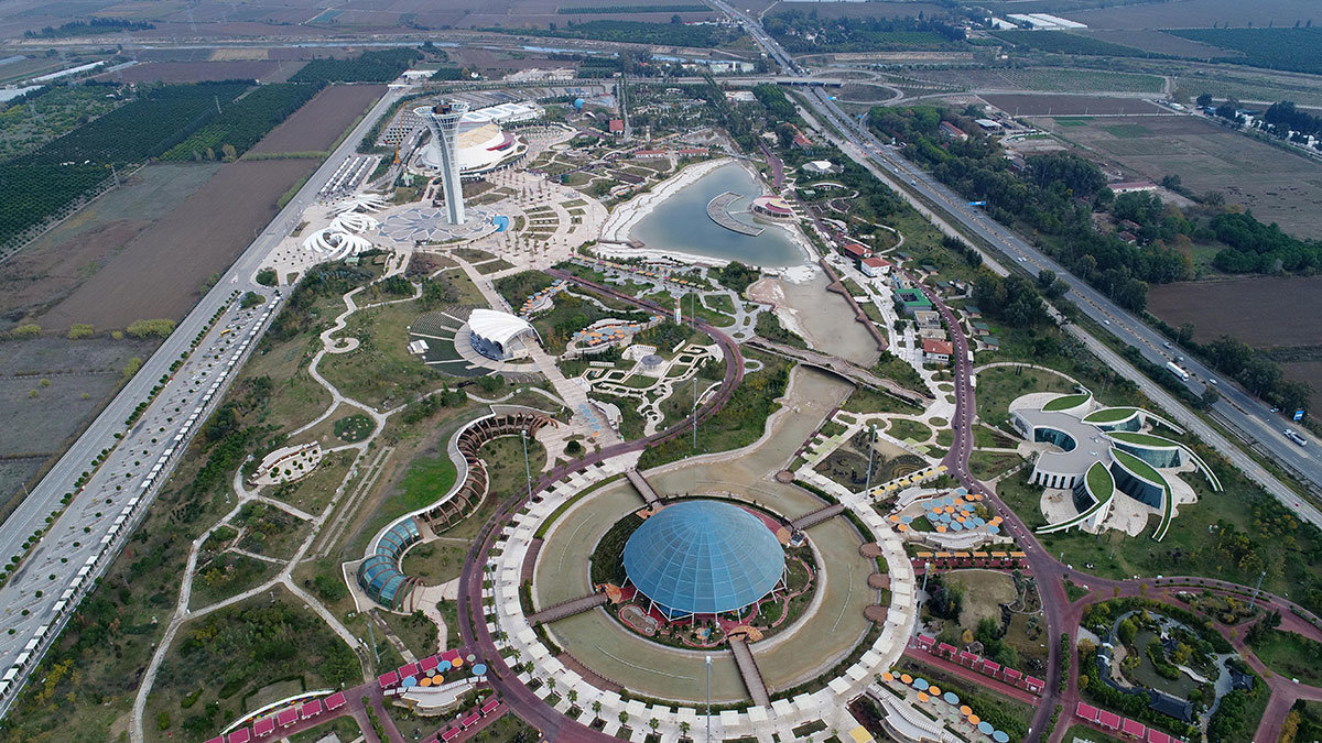 Jason Statham esnafın yüzünü güldürdü