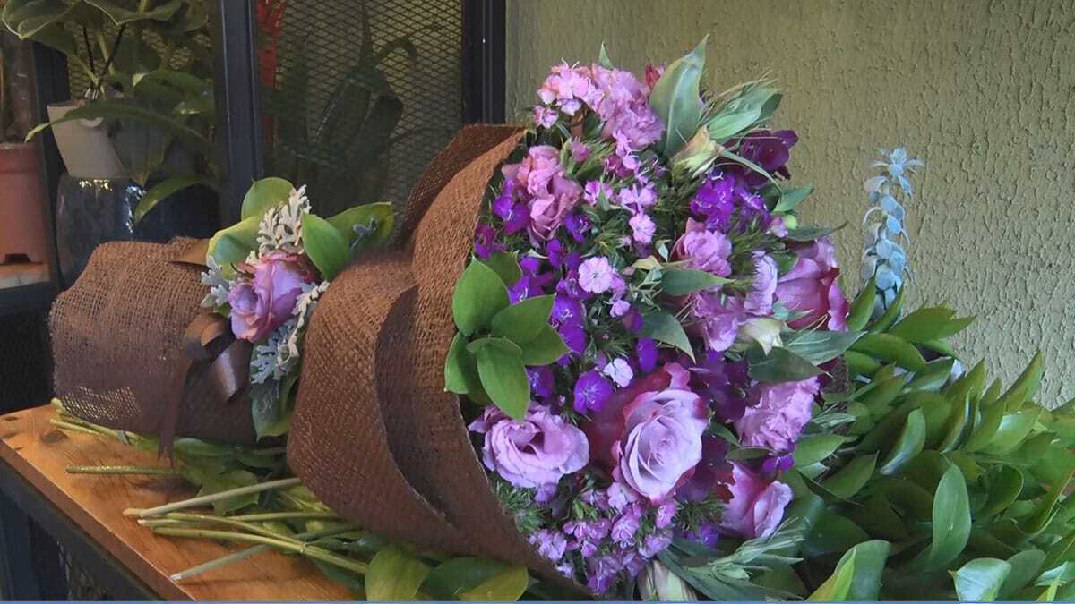 Sevgililer Günü için çiçekçilerde hareketlilik başladı