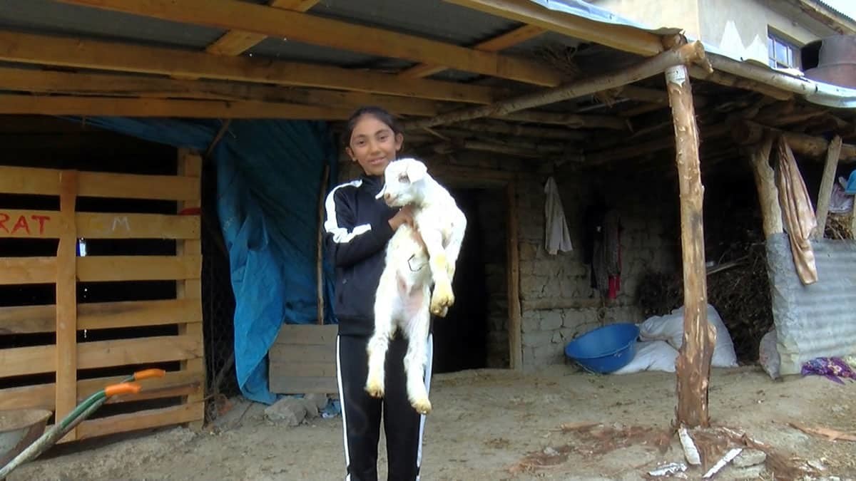 Lastik Kız Yeşim'in hayali milli takımı girmek