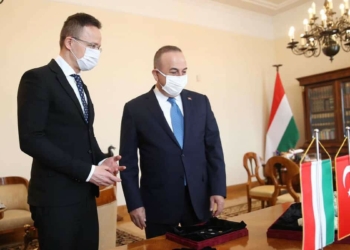 Türkiye'ye ait tarihi eserler teslim edildi