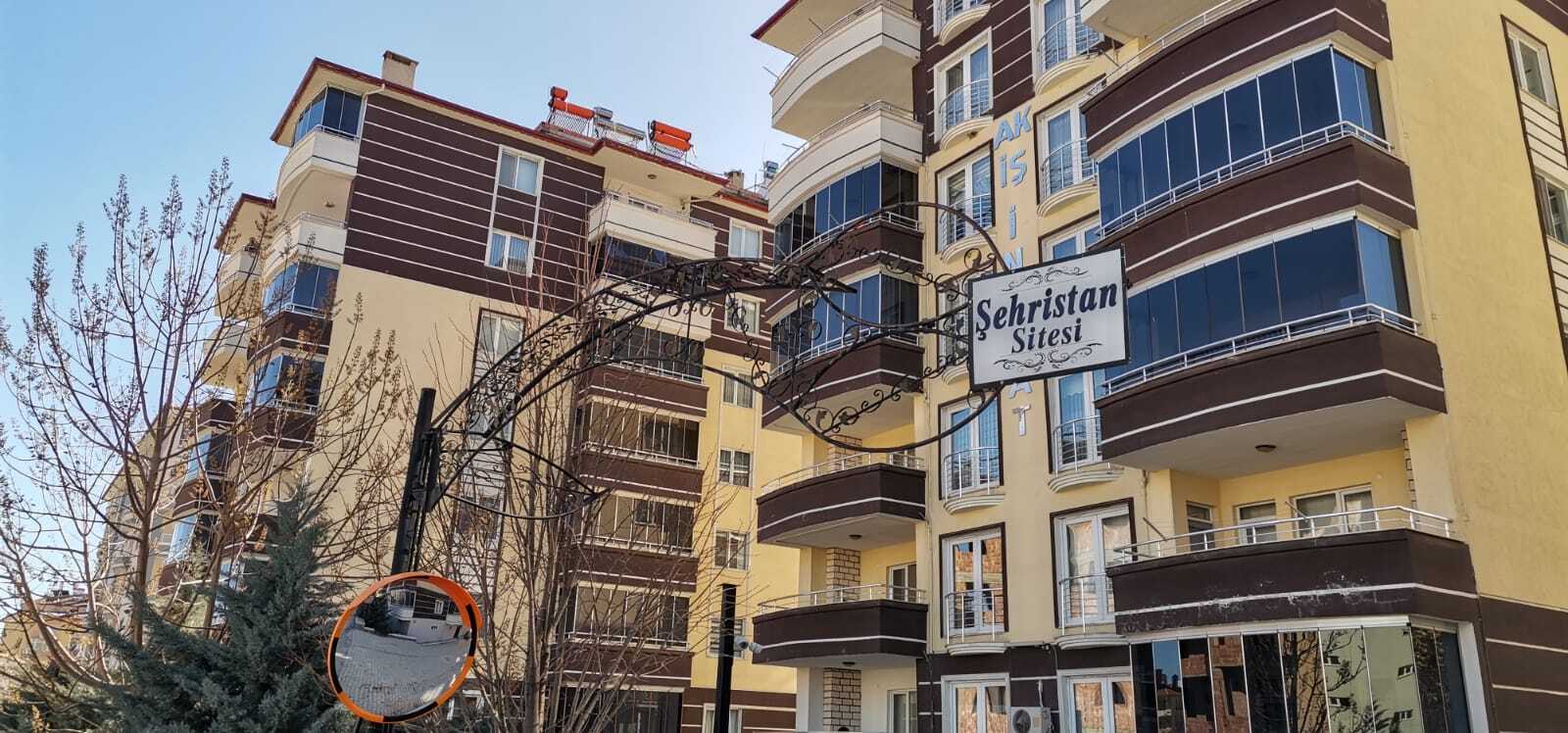 İki kişide mutant, iki kişide mutasyonlu virüs