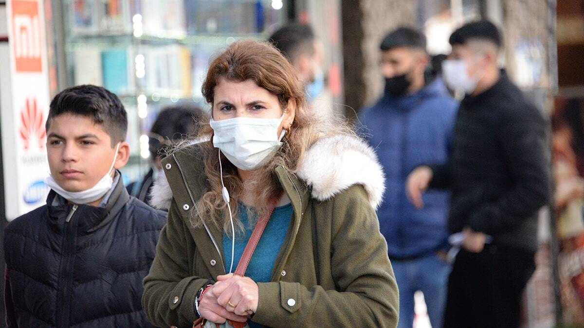 Mutasyonlu virüsle maskenin önemi daha da arttı