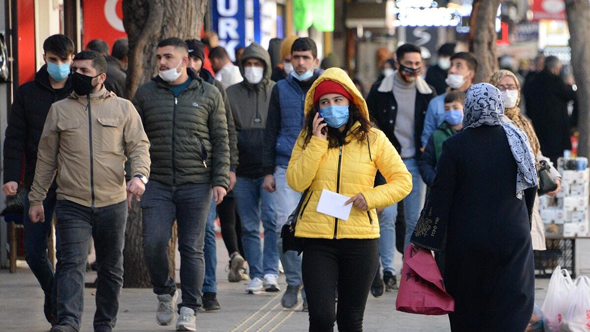 Mutasyonlu virüse karşı çift maske uyarısı