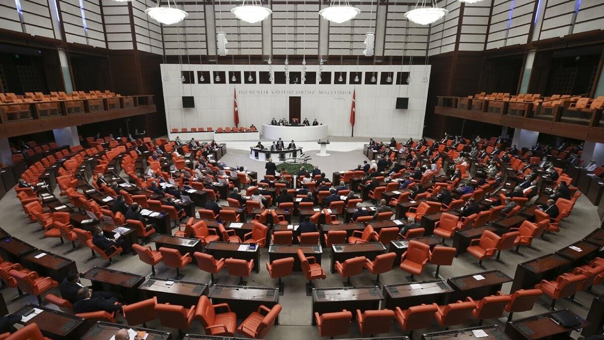 Bahçeli: Türkiye'nin yeni bir anayasaya ihtiyacı olduğu açıktır.