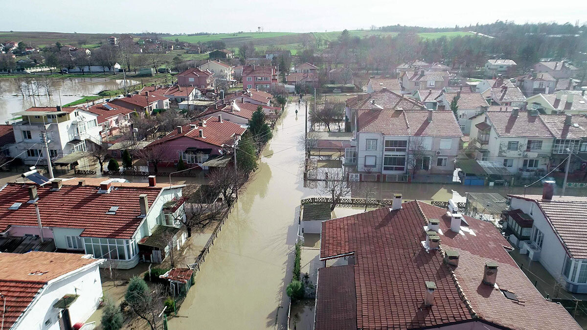 Pancarköy Deresi taştı Alpullu sular altında kaldı