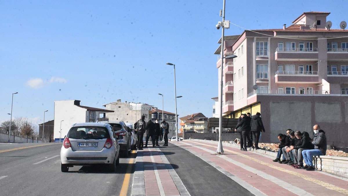 PKK'nın şehit ettiği 13 vatandaşın kimlik tespitine başlandı