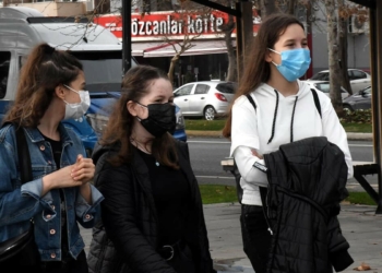 Türkiye'de salgın kontrollü bir döneme giriyor