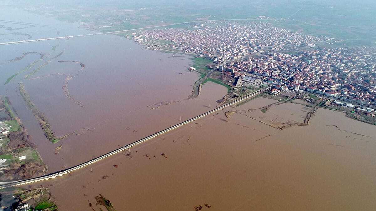 Orta, "Barajlar doldu, yeraltı su kaynaklarımızın depolanmasında sıkıntı var. Maalesef yağışların fazla olmasına rağmen rezerv toparlayamadık" dedi.