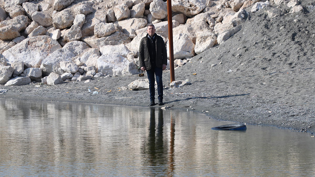 Alaeddinoğlu, "Geçmişte düzenli olan yağışlar bugün aslında tamamen kontrolden çıktı. Bu çok ciddi can ve mal kayıplarına neden olabilecek sorun" dedi.