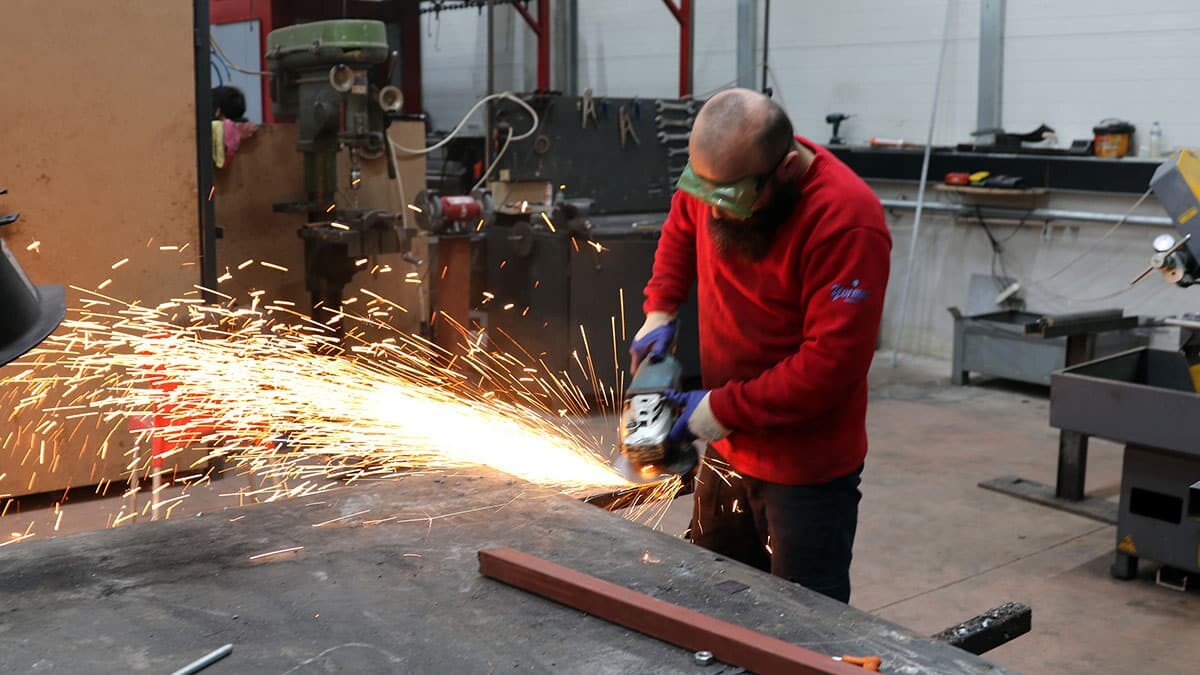 25 fabrika faaliyete geçti 500 kişi istihdam edildi