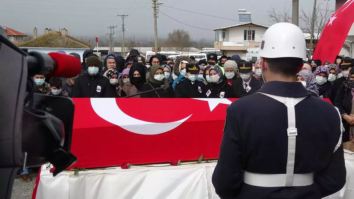 Sehit uzman cavus umit gicir balikesirde son yolculuguna ugurlandi 3523 dhaphoto2 - öne çıkan - haberton