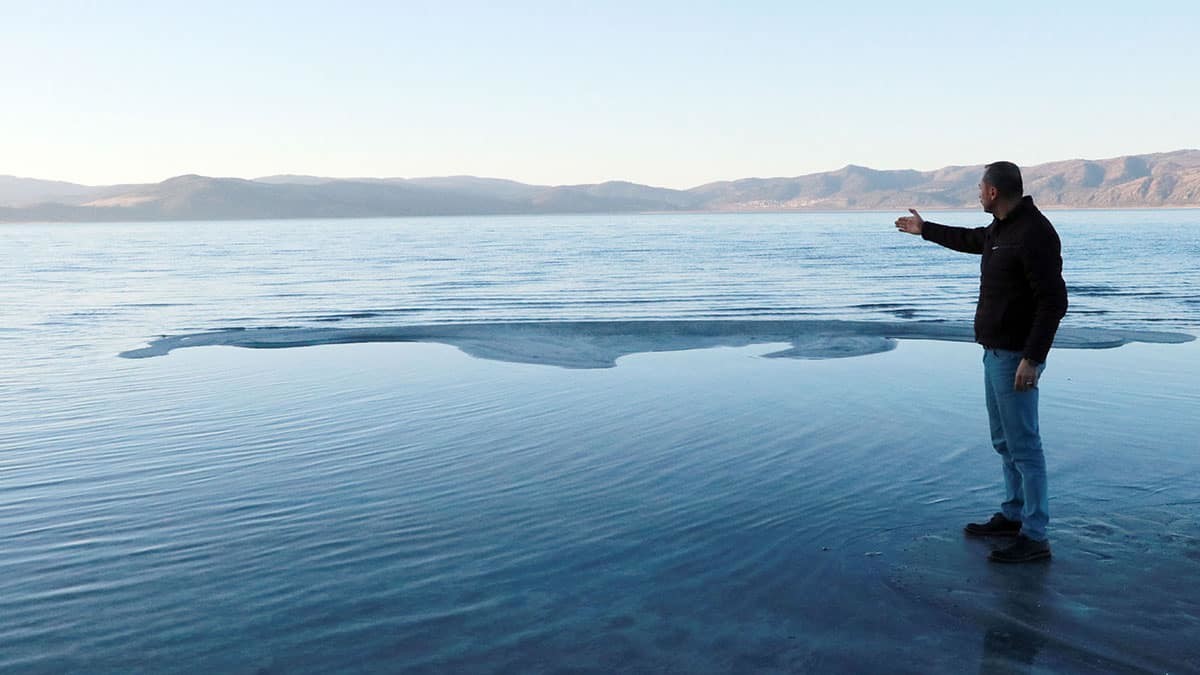 Salda'daki çekilmeye yağan yağmur çare olmadı