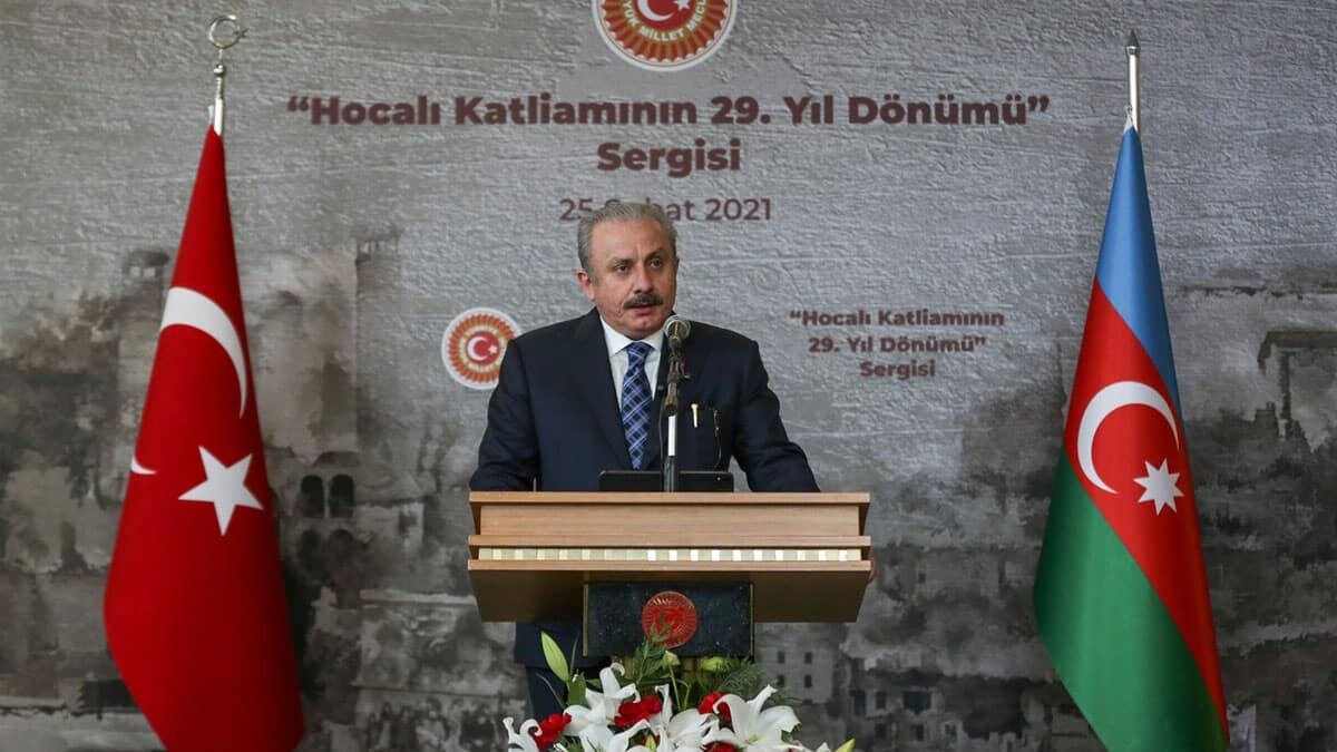 Türkiye Büyük Millet Meclisi (TBMM) Başkanı Mustafa Şentop'tan fezleke açıklaması; dosyaların içeriklerine göre değerlendirmek lazım" dedi.