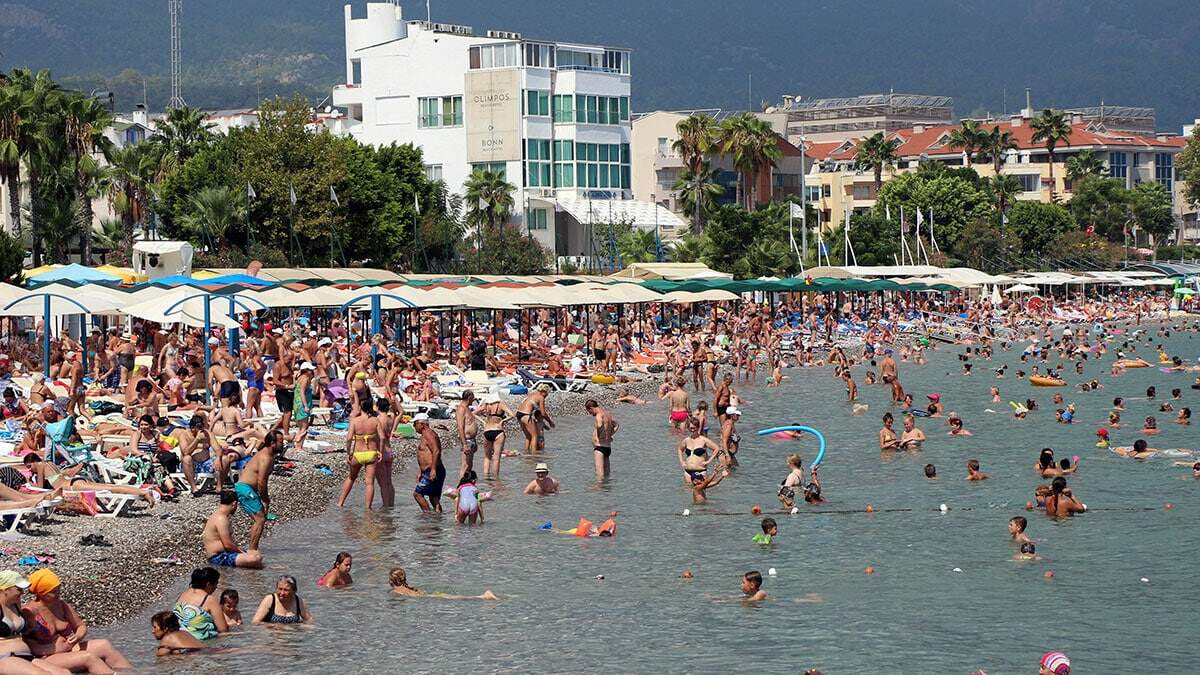 Turizm çalışanlarına aşılamada öncelik sağlanmalı