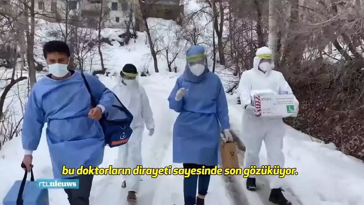 Hollanda televizyonundan türk doktorlara övgü