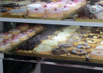 Türk gurbetçi Avrupa'da donut imparatoru oldu
