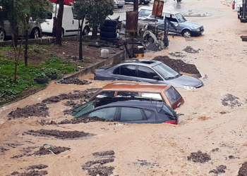 Yanlış yapılaşmadan dolayı su toprakla buluşmuyor